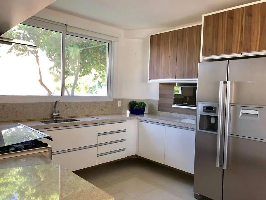 Residencia Na Lagoa Da Conceicao Florianopolis Brazil